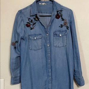 BB Dakota Floral Chambray Blouse